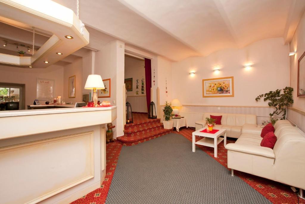 Hotel Gretl Krumpendorf Exterior foto